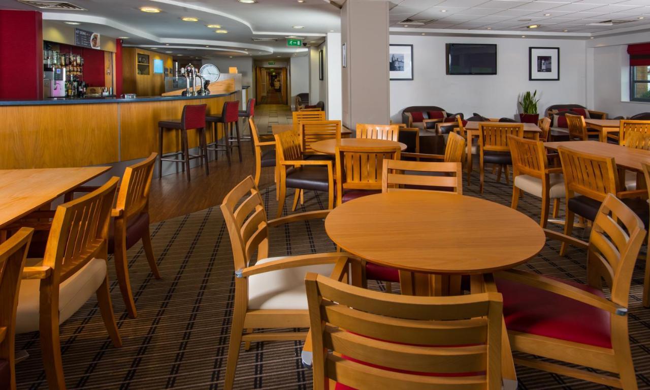 Holiday Inn Express Swansea East By Ihg Dış mekan fotoğraf