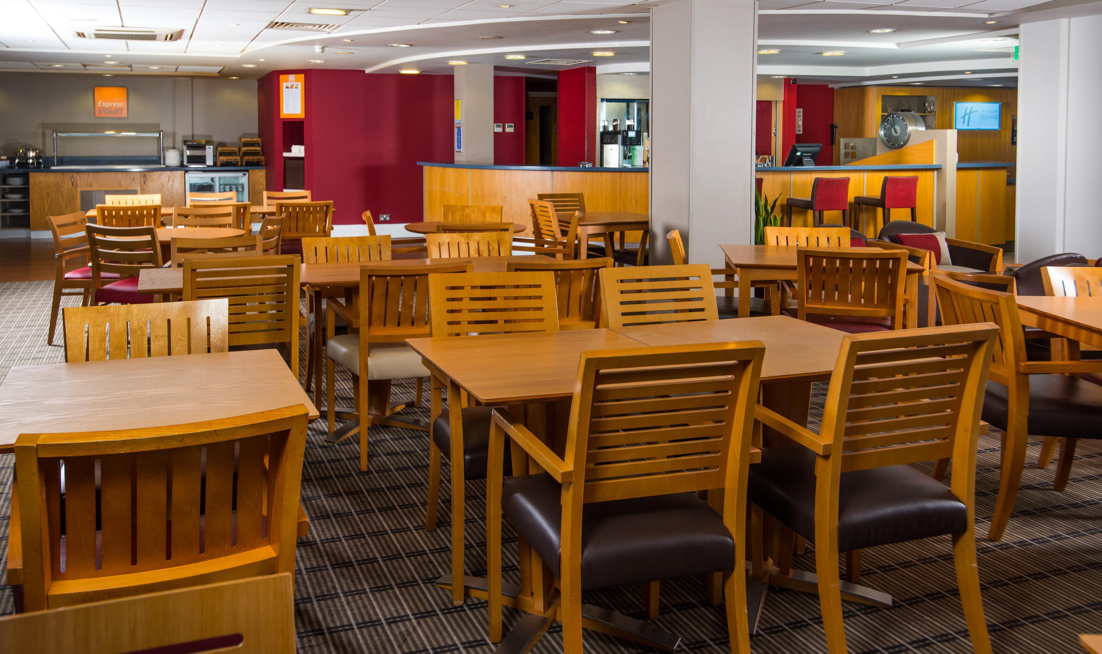 Holiday Inn Express Swansea East By Ihg Dış mekan fotoğraf