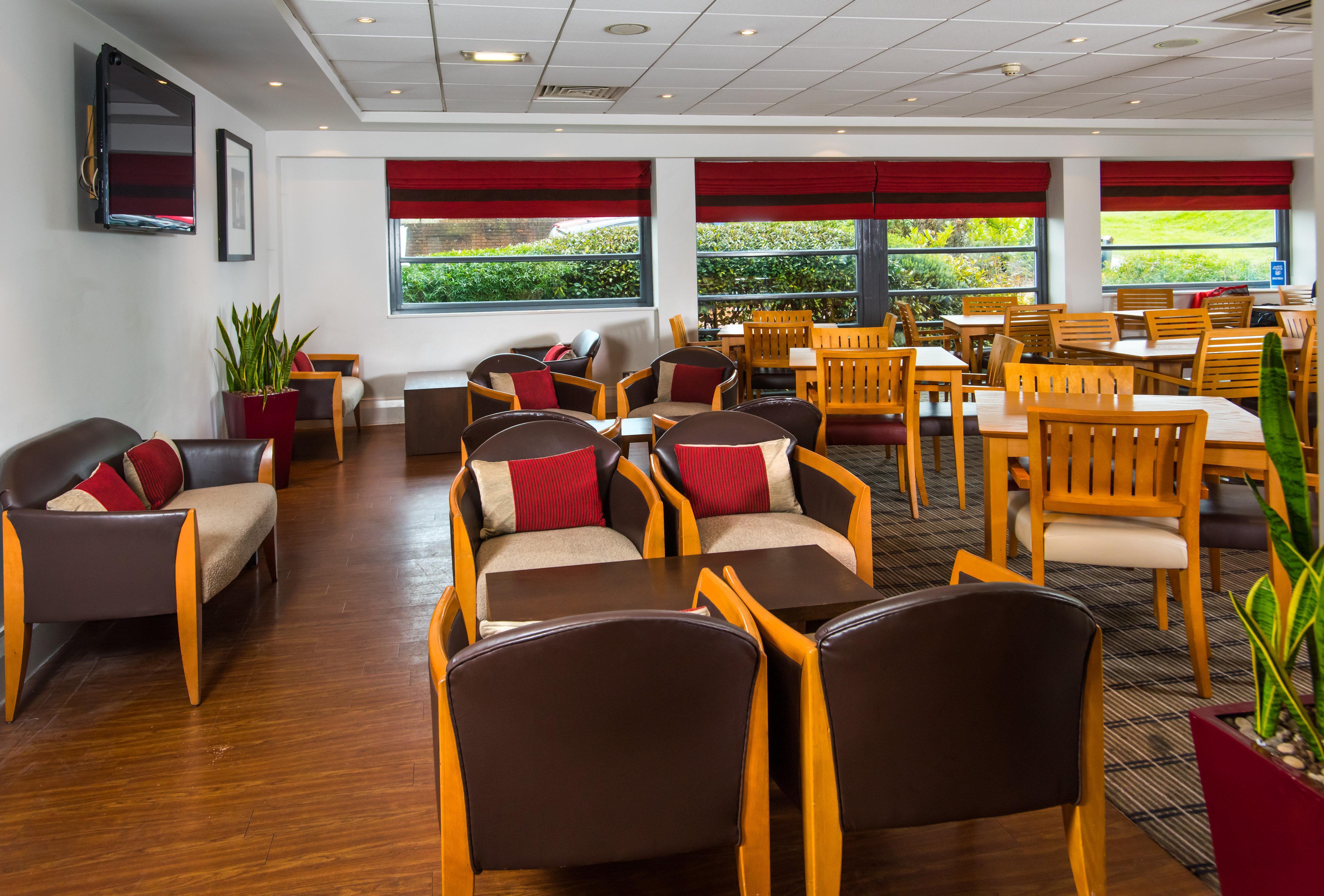 Holiday Inn Express Swansea East By Ihg Dış mekan fotoğraf