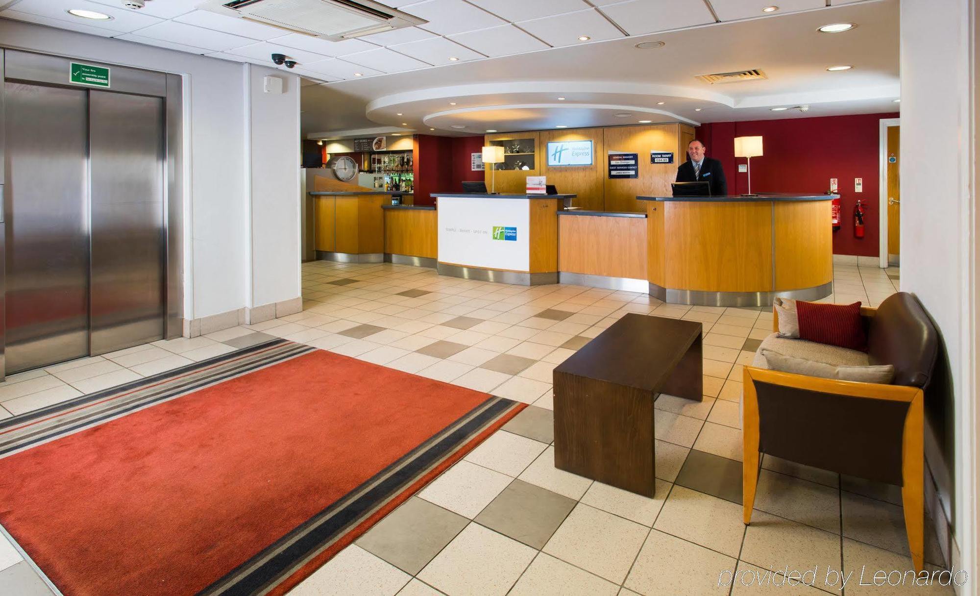 Holiday Inn Express Swansea East By Ihg Dış mekan fotoğraf