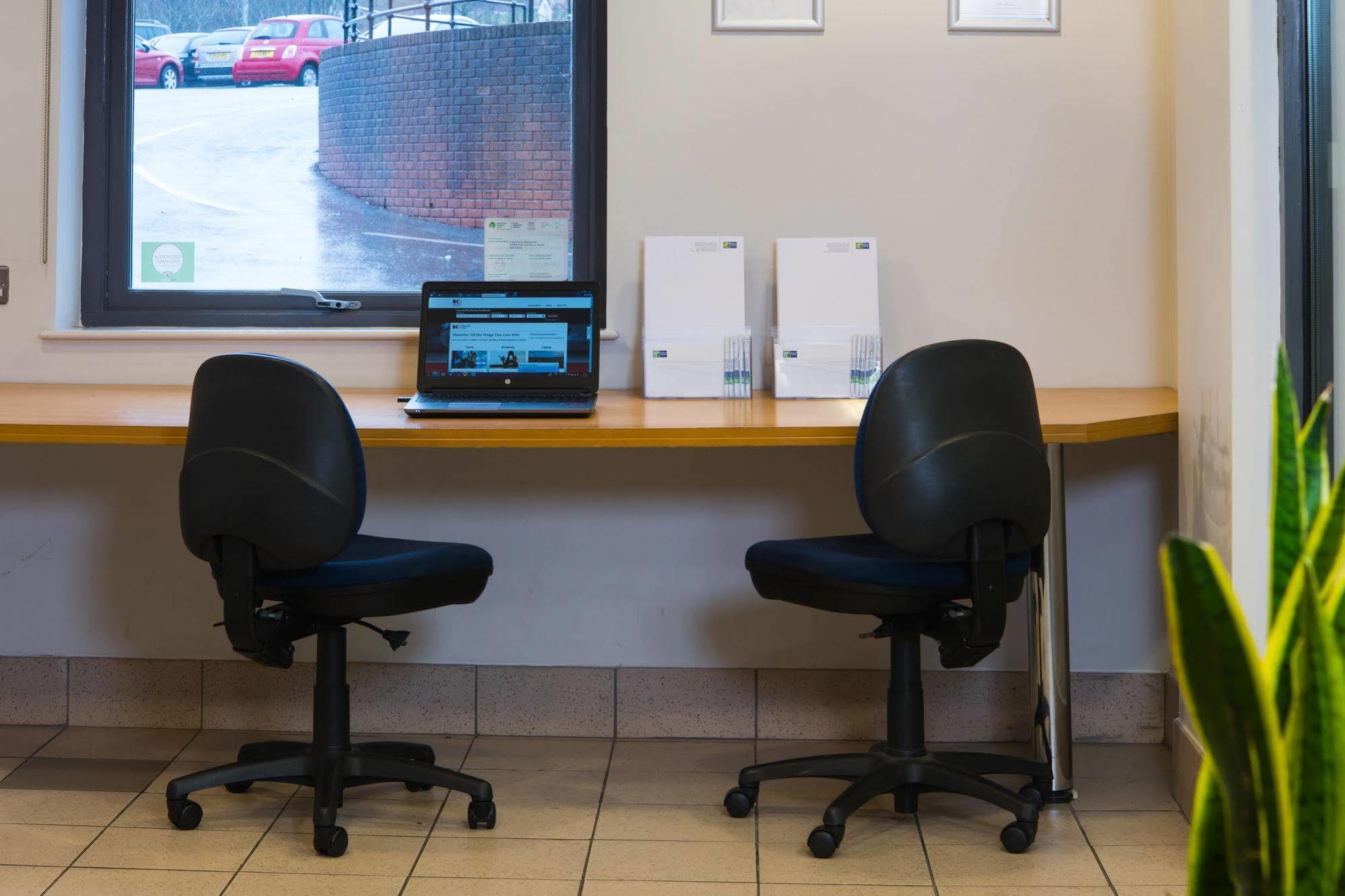 Holiday Inn Express Swansea East By Ihg Dış mekan fotoğraf